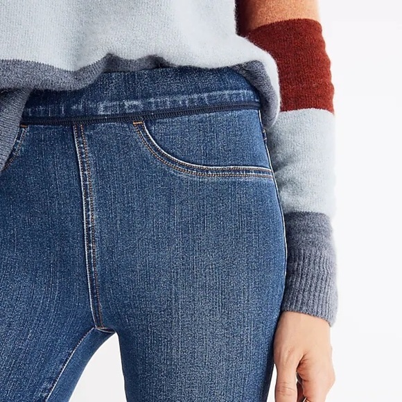 Madewell Pull On Jeans - Picture 5 of 12